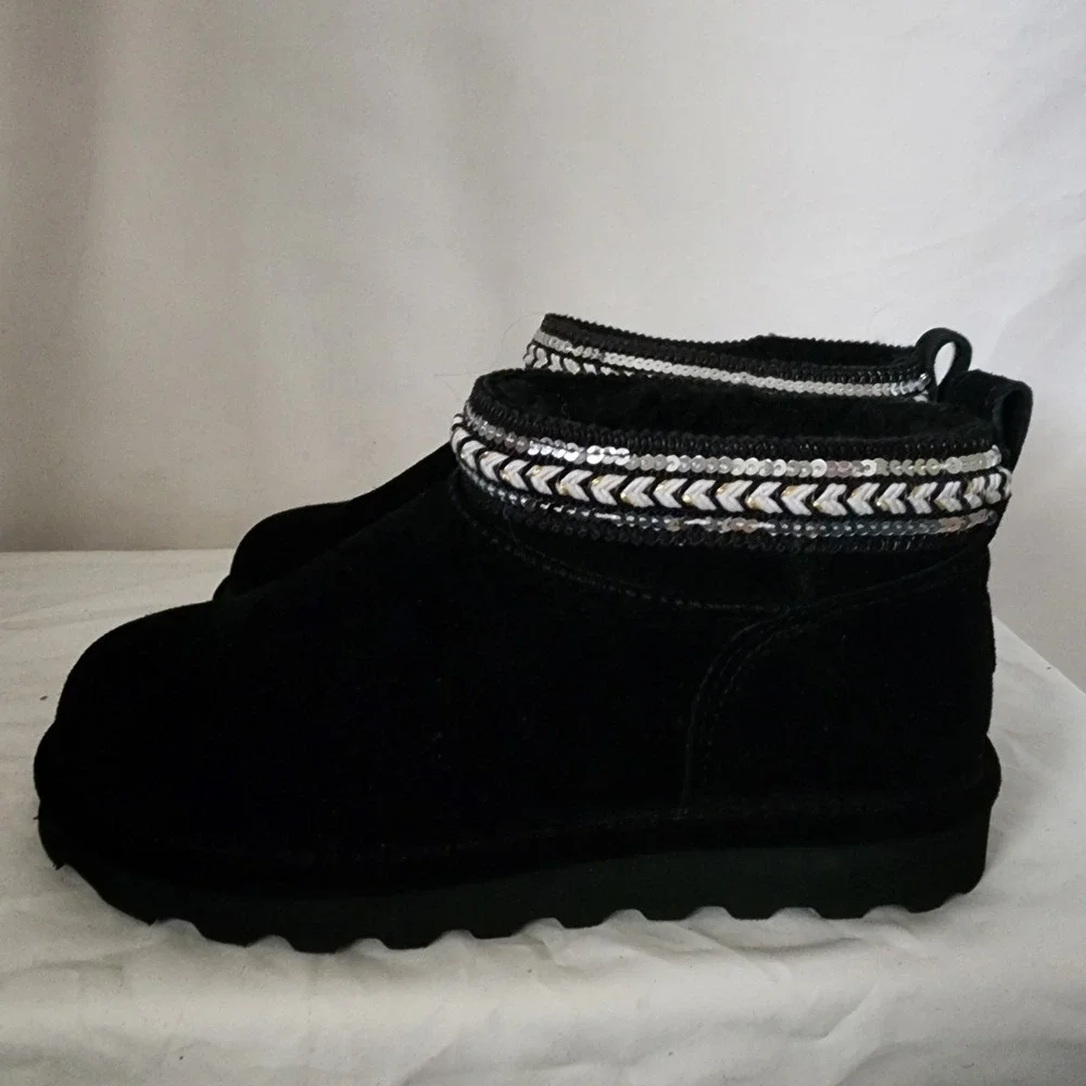 Bearpaw Rebecka Sequin Slip On Women's Size 7.5M Black Suede Ankle Bootie New
